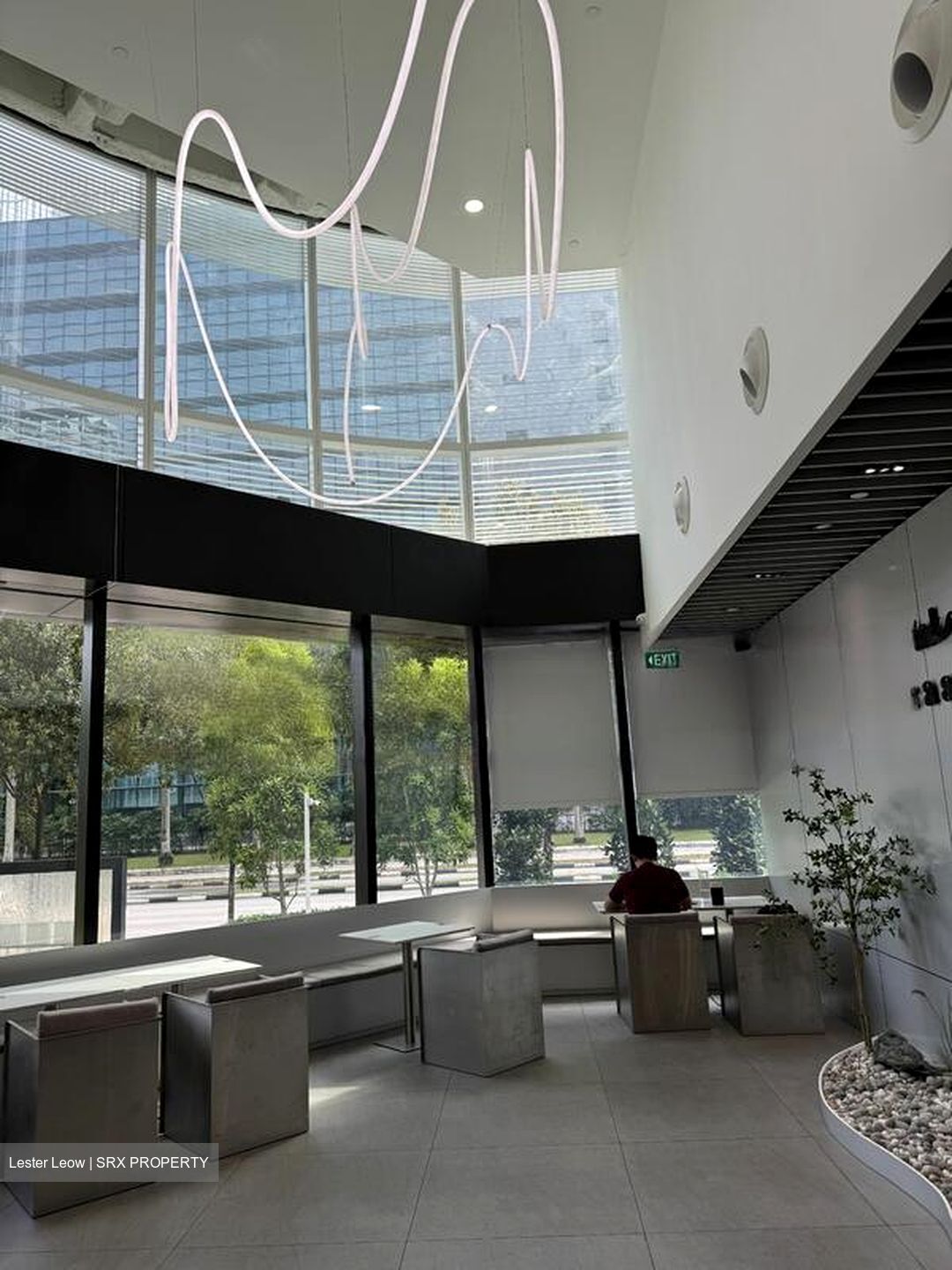 Luzerne Building (D12), Retail #455447791